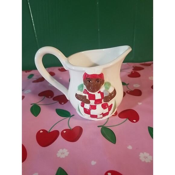 Casa Vero by ACK Hand Painted Black Memorabilia Rare Ceramic Creamer - Picture 2 of 6